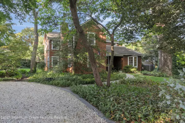 Atlantic Highlands, NJ 07716,107 Division Street