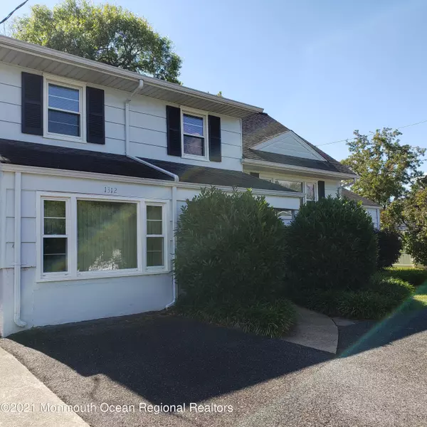 Oceanport, NJ 07757,1312 Eatontown Boulevard