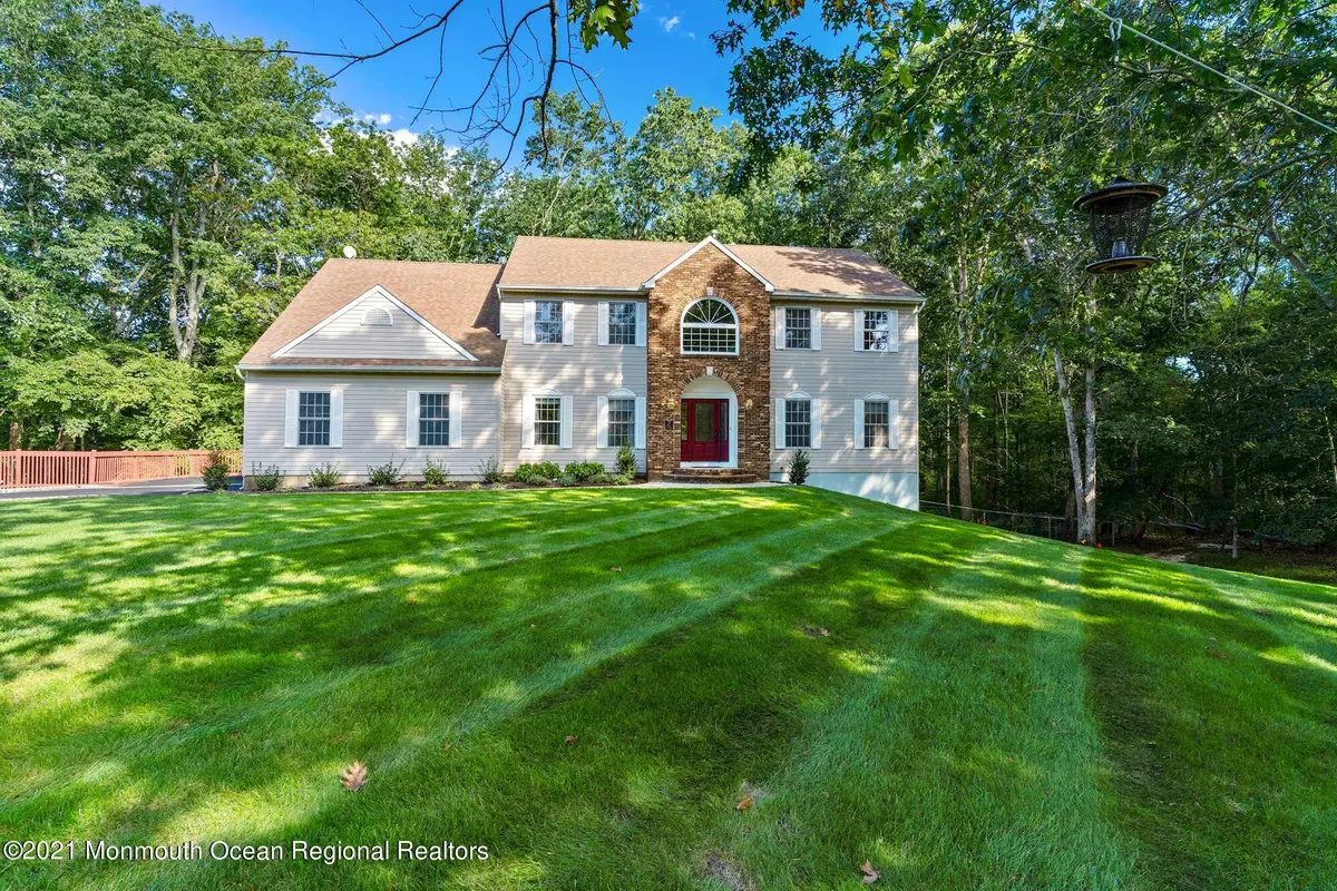 Freehold, NJ 07728,25 Pioneer Court