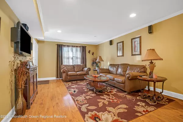 Toms River, NJ 08753,216 Atsion Way