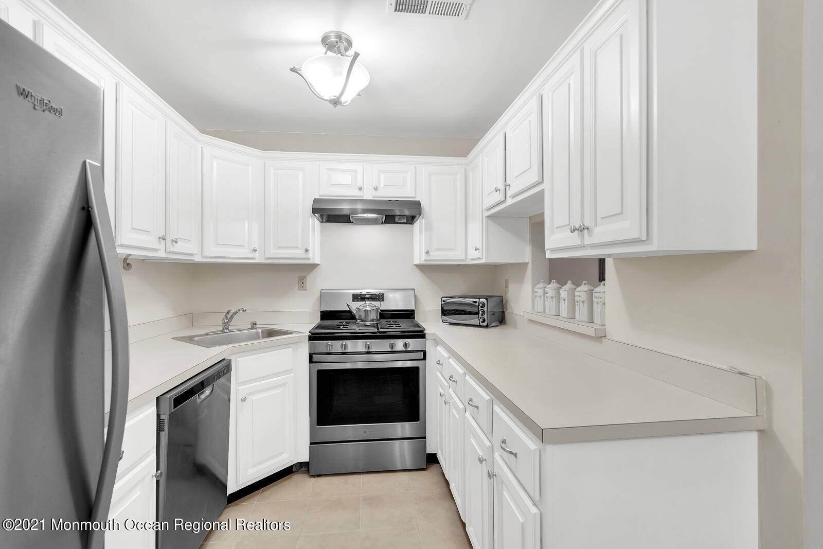 Red Bank, NJ 07701,108 Arrowwood Court
