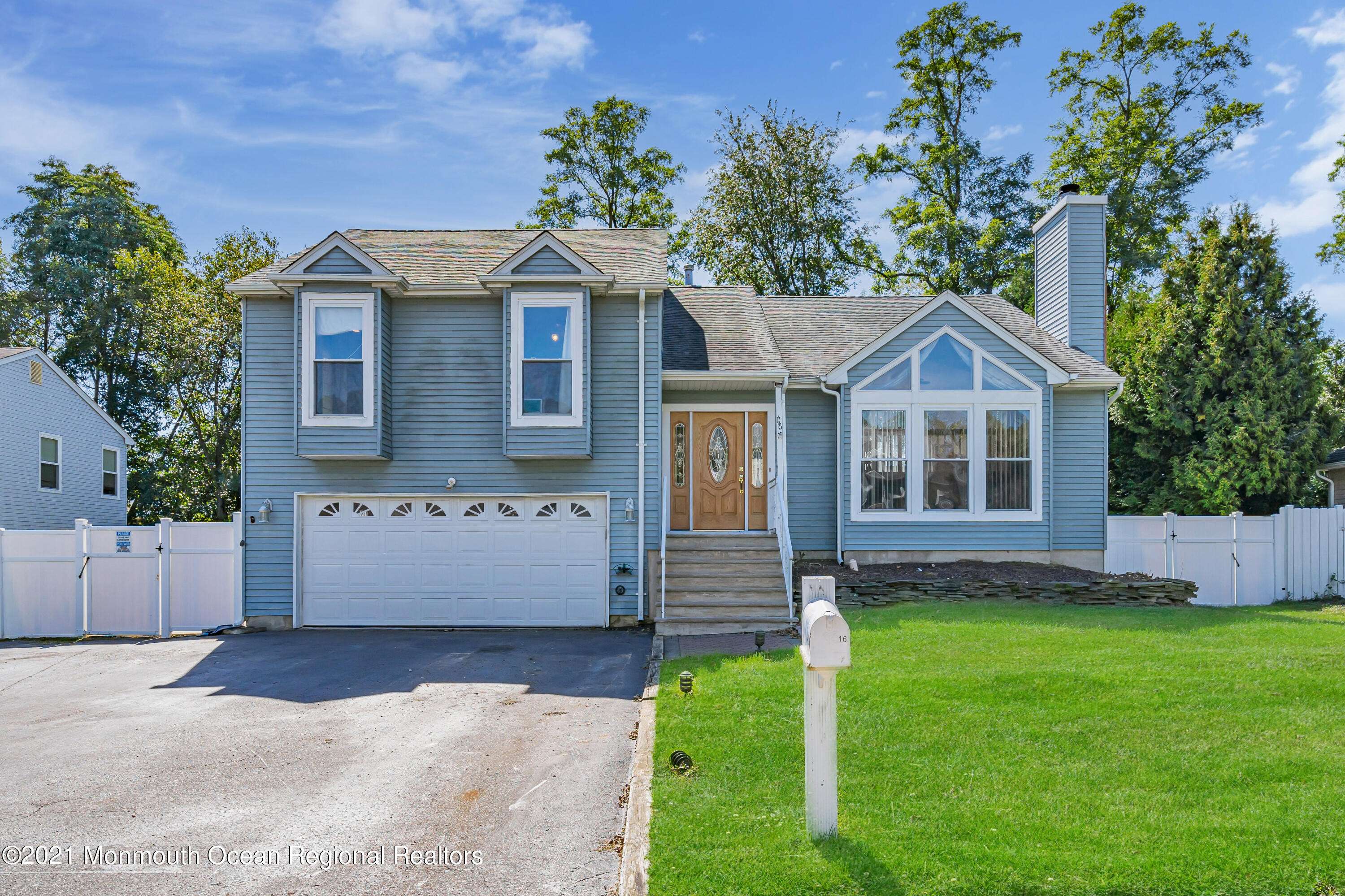 16 Marc Drive, Howell, NJ 07731