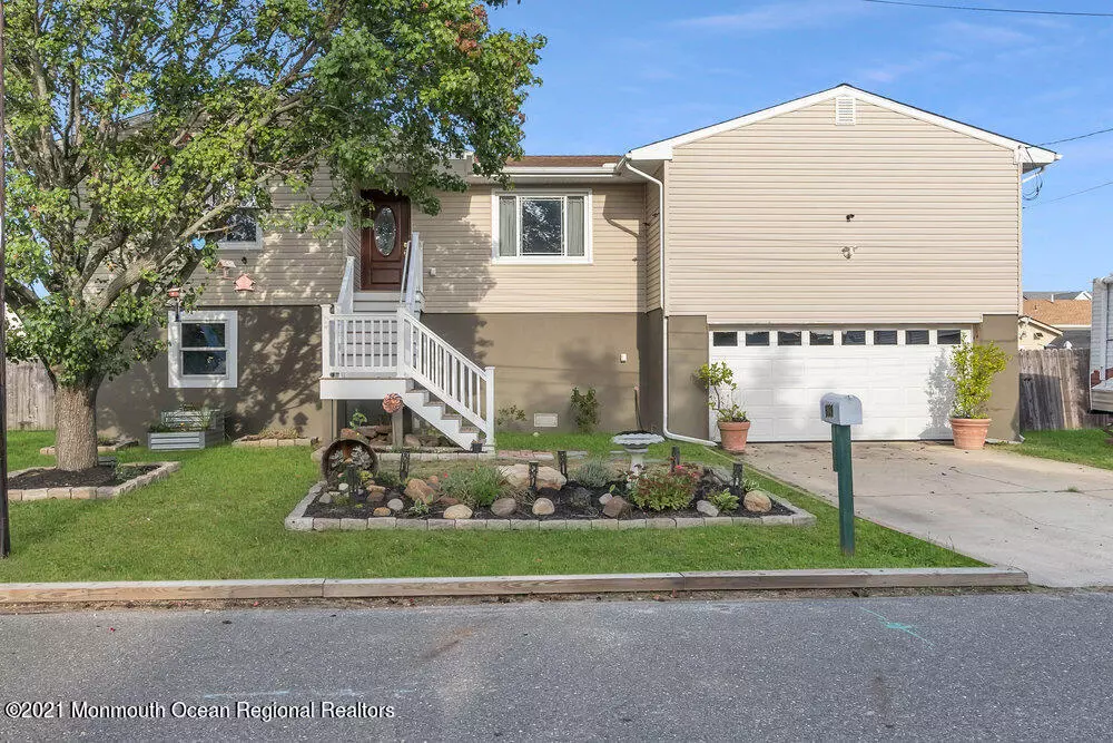 Toms River, NJ 08753,639 Ellicott Avenue