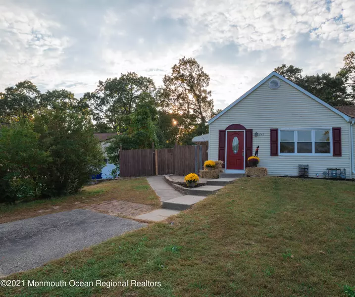 645 Innkeeper Lane, Toms River, NJ 08753