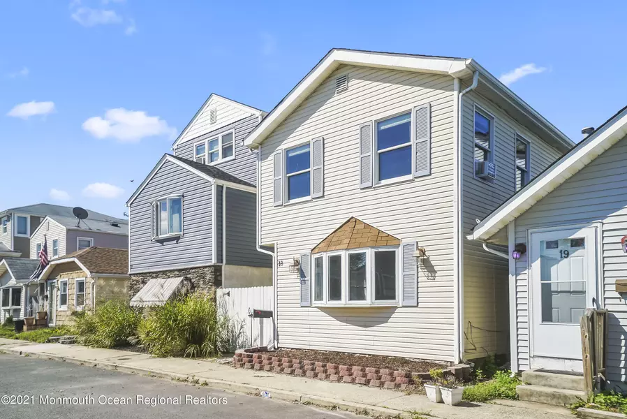 18 Waterview Place, Keansburg, NJ 07734