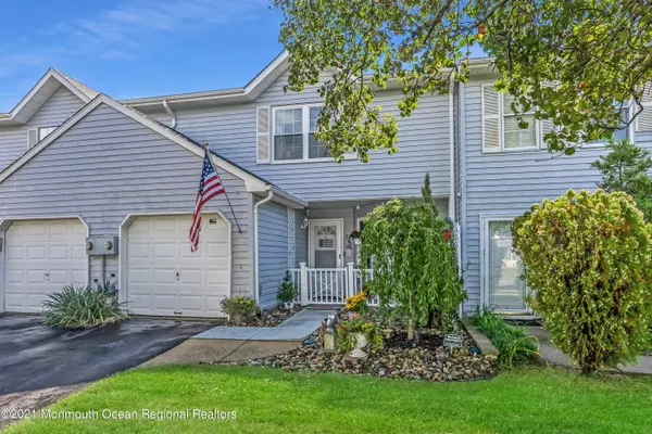 Freehold, NJ 07728,30 Mariners Cove