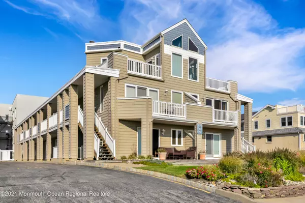 Bradley Beach, NJ 07720,209 Ocean Avenue #3