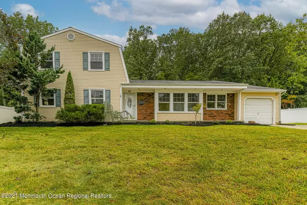 56 Newbury Road, Howell, NJ 07731