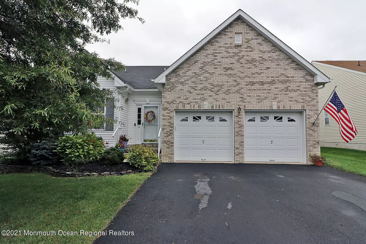 Howell, NJ 07731,10 Silver Maple Lane