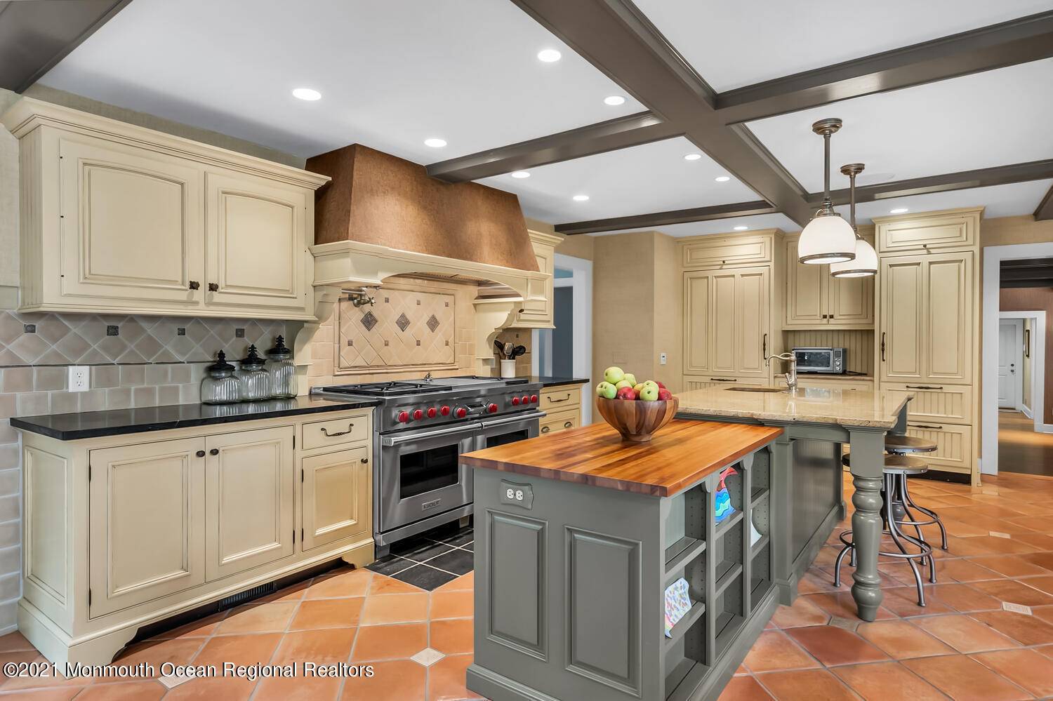 Rumson, NJ 07760,162 Black Point Road