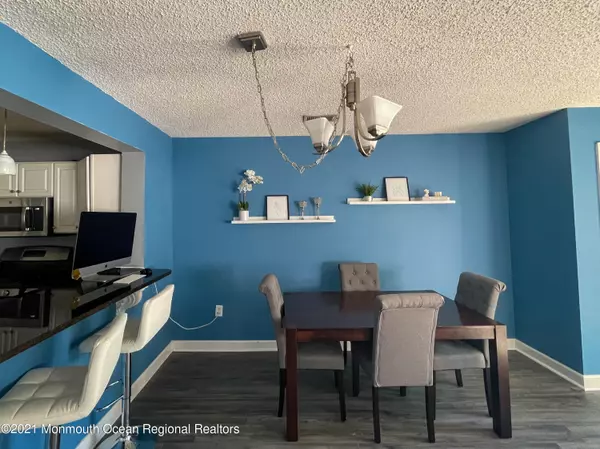 Tinton Falls, NJ 07724,14 Phoenix Court