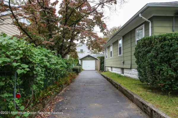 Atlantic Highlands, NJ 07716,52 Avenue C