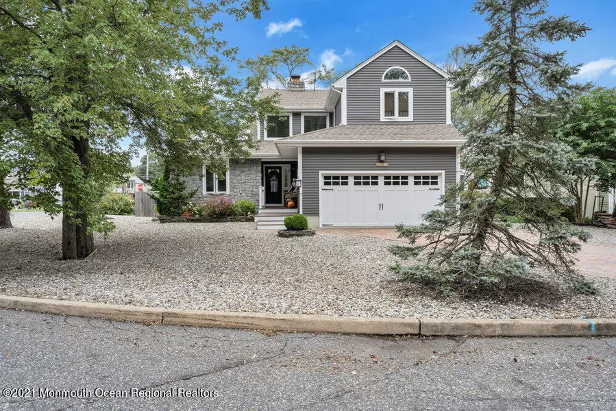 2351 Sea Point Lane, Point Pleasant, NJ 08742