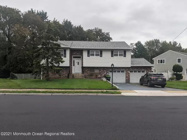 10 Coleridge Avenue, Hazlet, NJ 07730