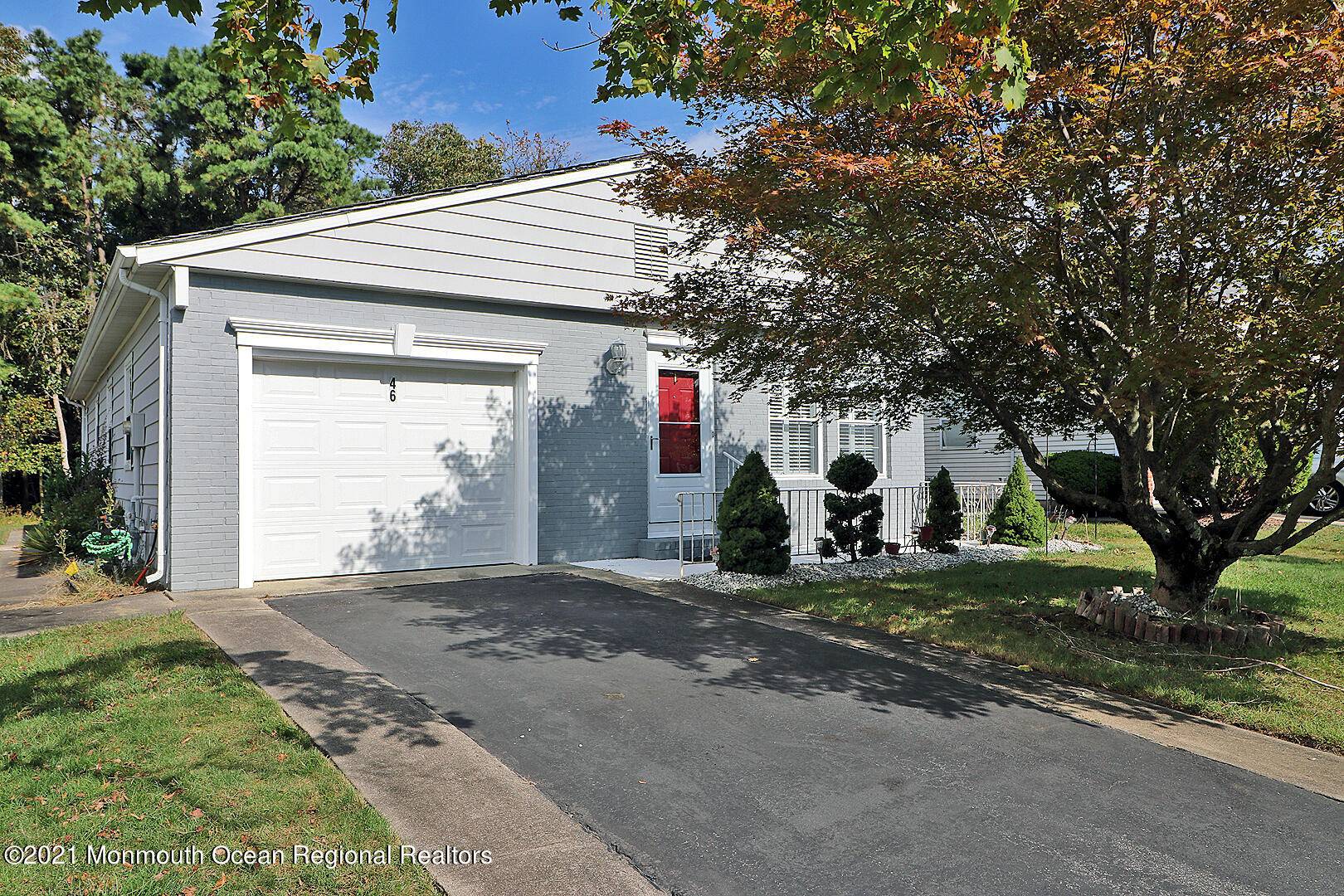 46 Santiago Court, Toms River, NJ 08757