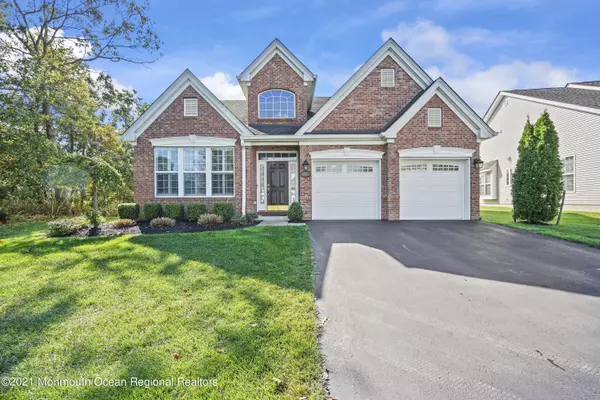 Stafford, NJ 08050,23 Honeysuckle Drive