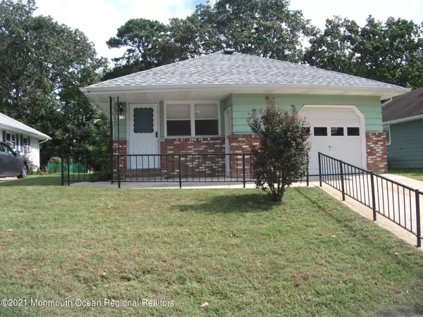 2097 Mount Hope Lane, Toms River, NJ 08753