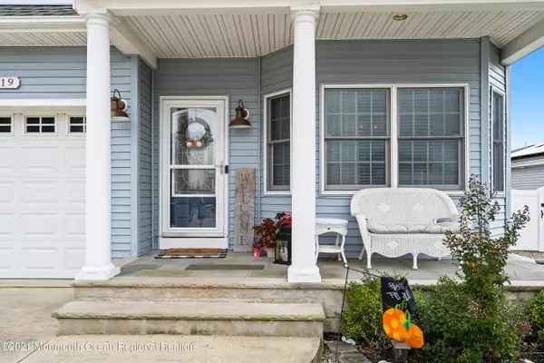 Lanoka Harbor, NJ 08734,819 Bowsprit Point