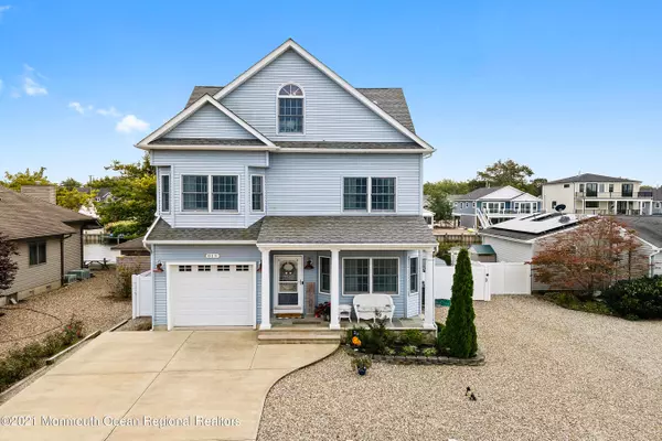 Lanoka Harbor, NJ 08734,819 Bowsprit Point