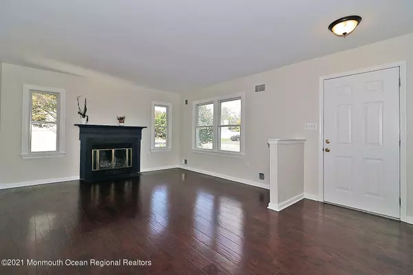 Toms River, NJ 08753,873 Yellowbank Road