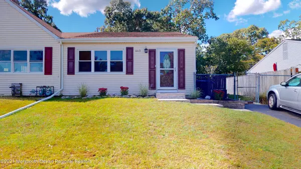 643 Innkeeper Lane, Toms River, NJ 08753