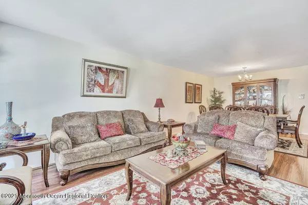 Morganville, NJ 07751,261 Stratford Place