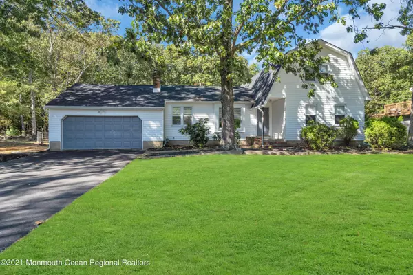 Jackson, NJ 08527,118 N Hope Chapel Road