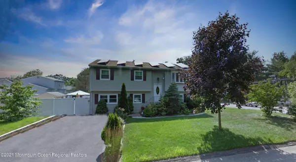 Toms River, NJ 08757,1213 Larchmont Street