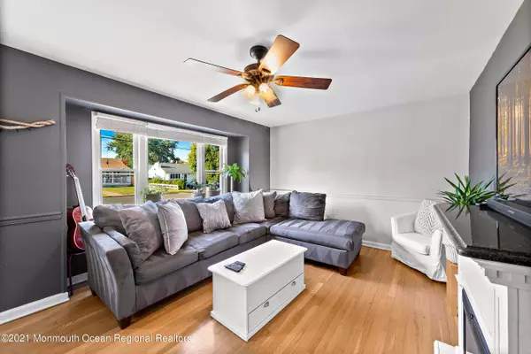 Eatontown, NJ 07724,21 Pearce Avenue