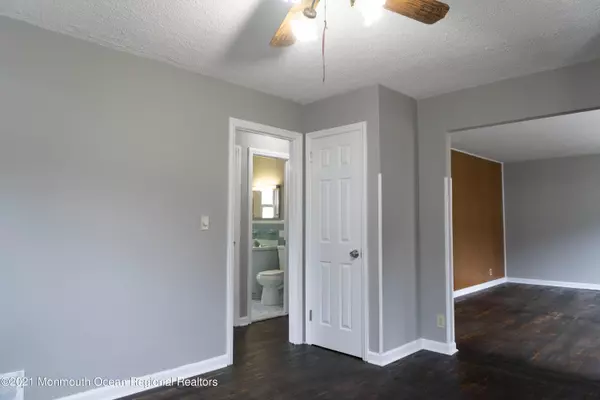 Parlin, NJ 08859,109 Wilson Avenue