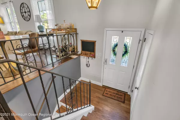 Holmdel, NJ 07733,6 Spring Valley Drive