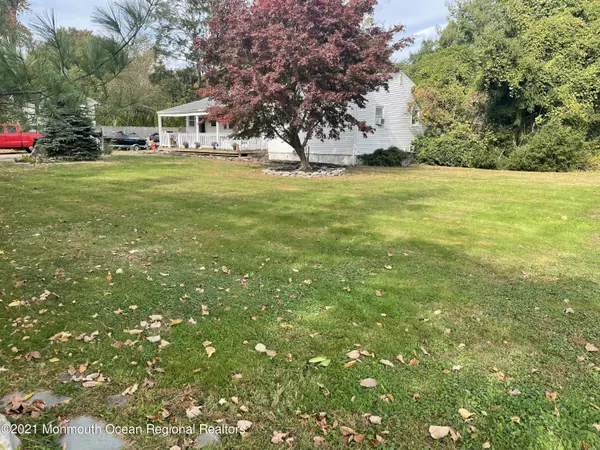 Little Silver, NJ 07739,43 Birch Avenue