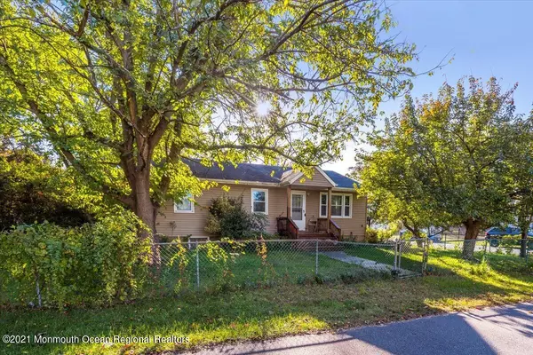 Toms River, NJ 08757,21 4th Avenue