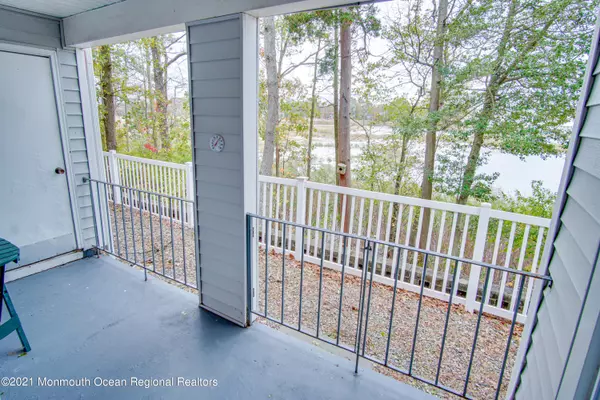 Toms River, NJ 08753,317 Waters Edge Drive