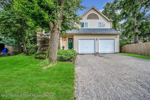 1475 Iroquois Court, Toms River, NJ 08755