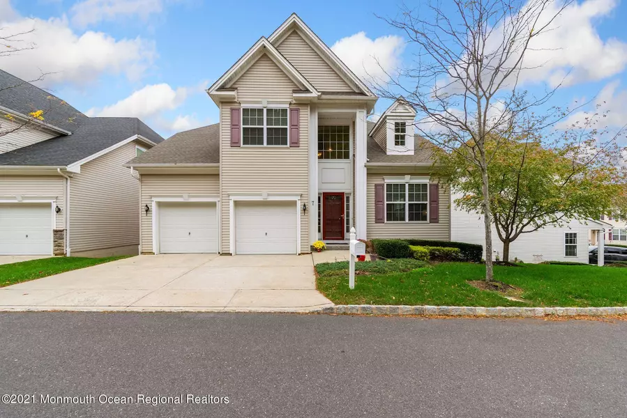7 Papa Court, Atlantic Highlands, NJ 07716