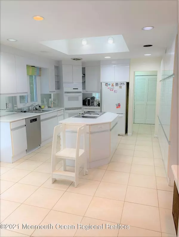 Colts Neck, NJ 07722,49 Carriage Hill Drive