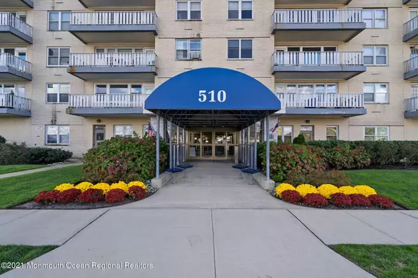 510 Deal Lake Drive #9K, Asbury Park, NJ 07712