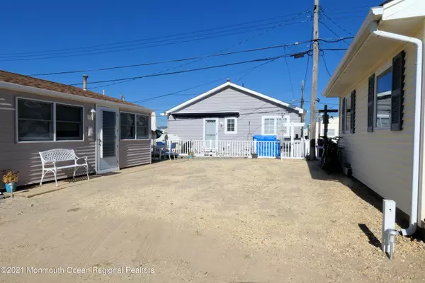 Lavallette, NJ 08735,26 E Swordfish Way