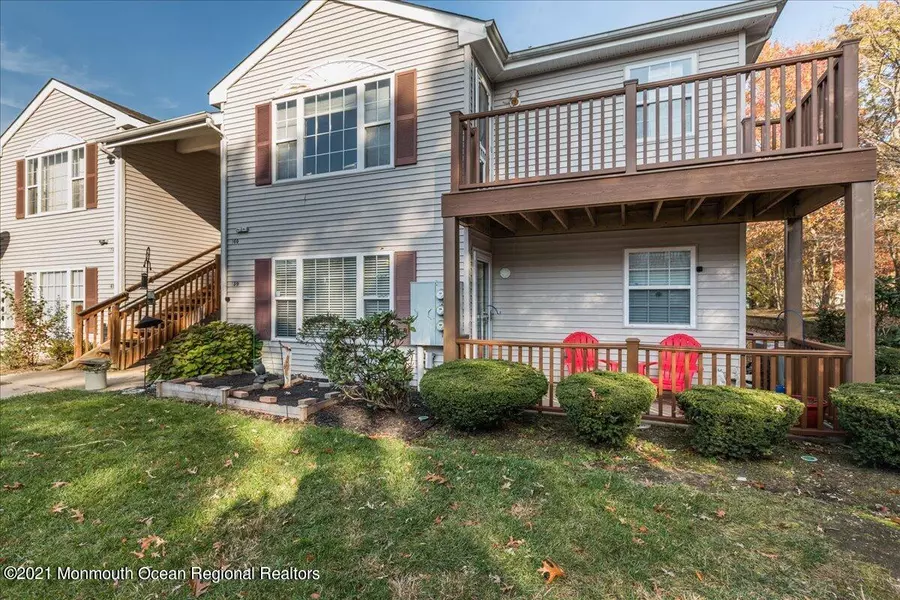 159 Harlequin Glade, Bayville, NJ 08721