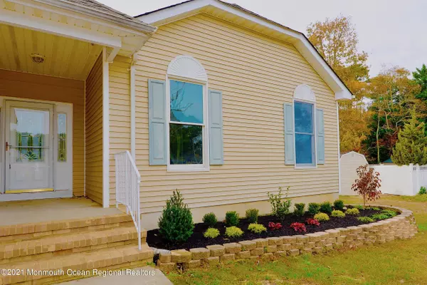 Toms River, NJ 08753,165 Christian Court