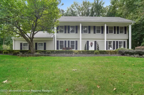 9 Confield Court, Red Bank, NJ 07701