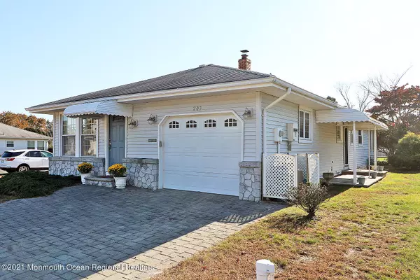 Toms River, NJ 08757,203 Fort De France Avenue