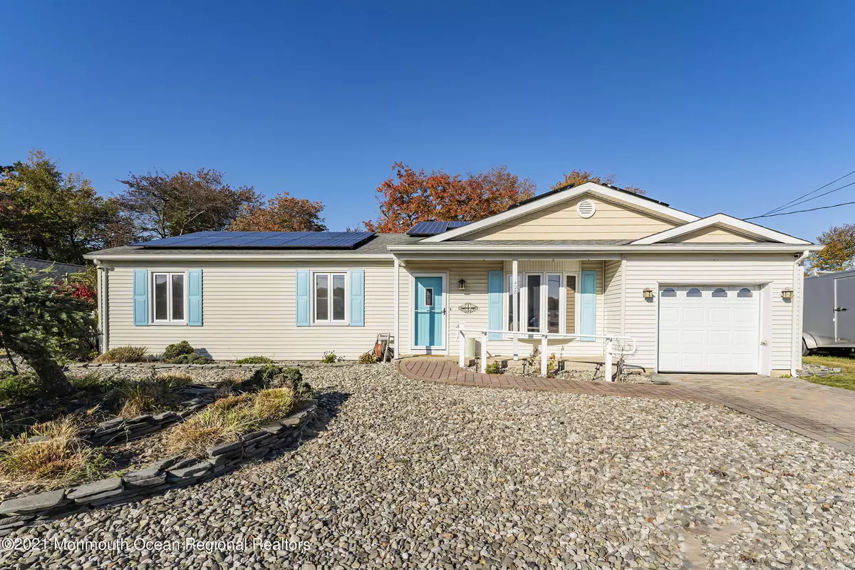 Lanoka Harbor, NJ 08734,428 Laurel Boulevard