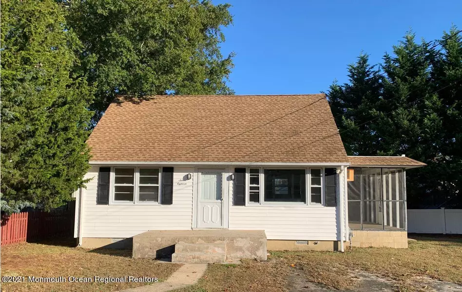 718 Sinclair Avenue, Lanoka Harbor, NJ 08734