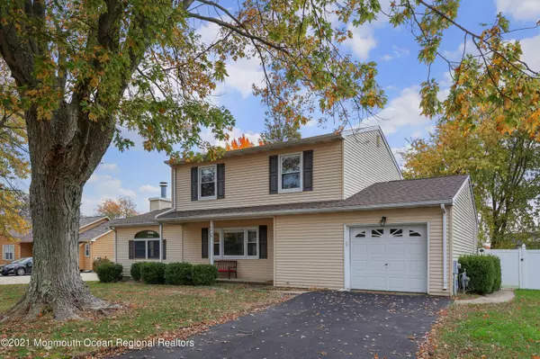 Lanoka Harbor, NJ 08734,823 Hazelton Avenue