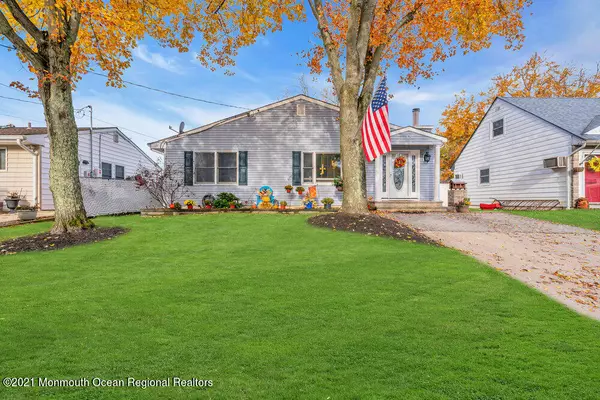 Parlin, NJ 08859,15 Buttonwood Drive