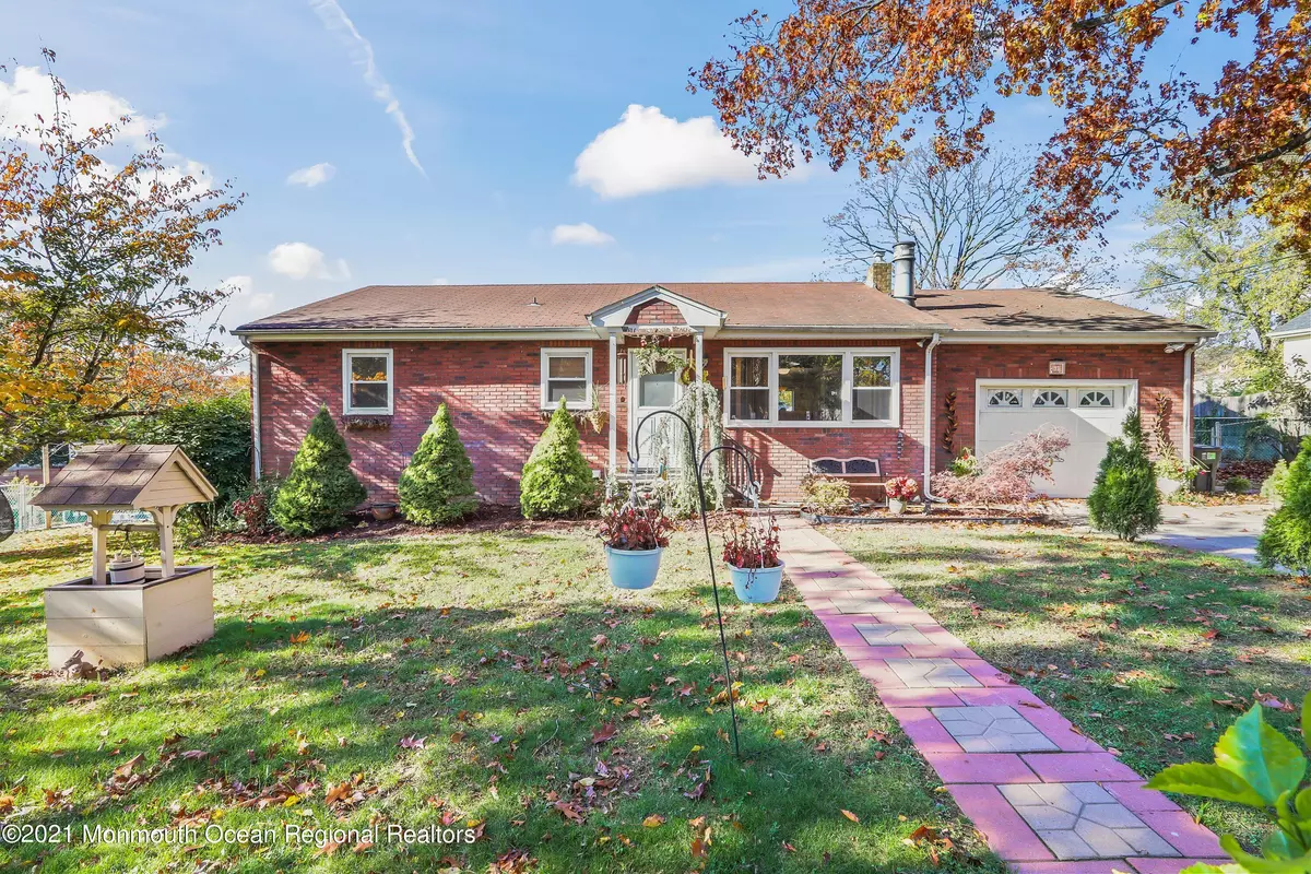 Atlantic Highlands, NJ 07716,93 Grand Avenue