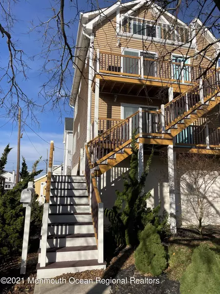 46 Seadrift Avenue, Highlands, NJ 07732