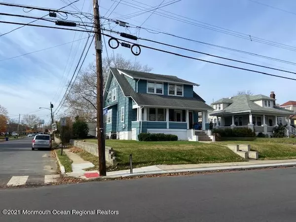 Keyport, NJ 07735,242 Main Street